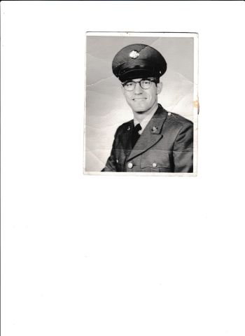 Larry R Pritts